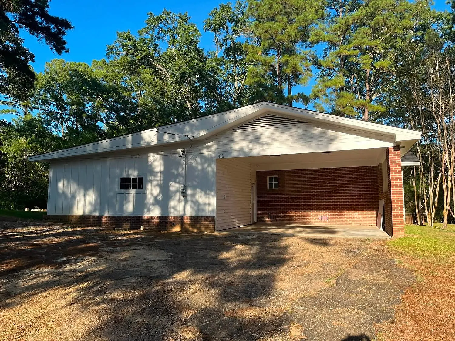 3 bed, 2.5 bath, 1665 sqft, $1,800 — Photo 2