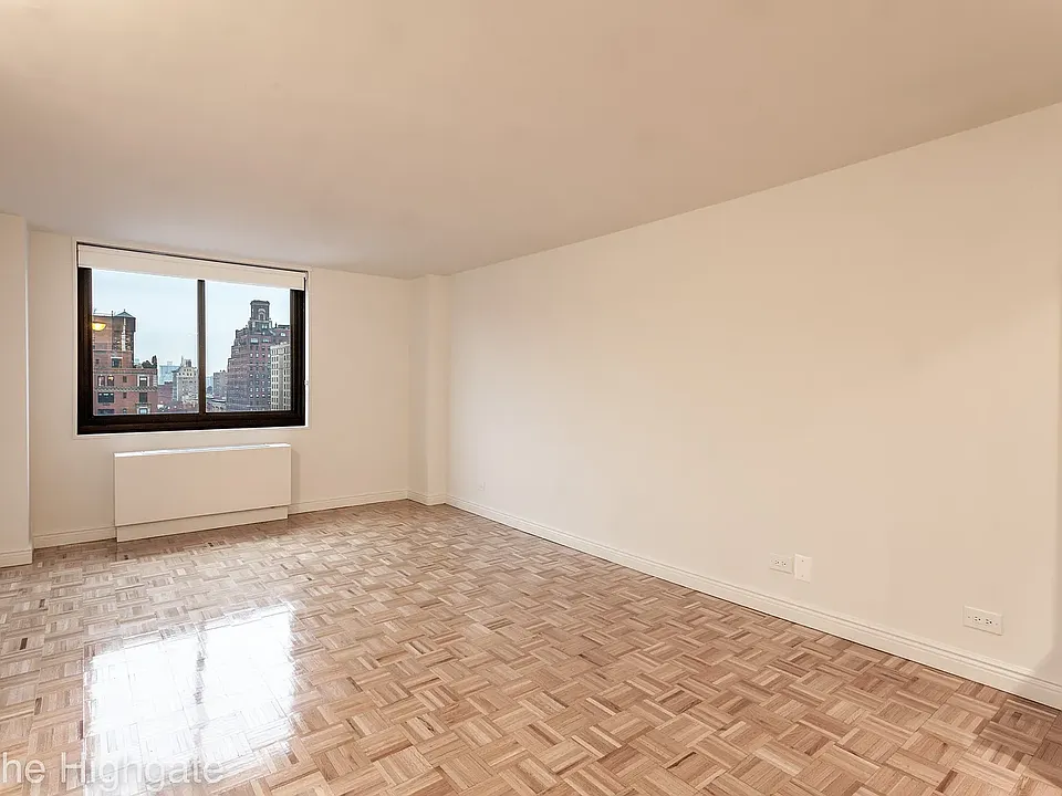 182 E 95th St #18C