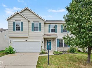 12272 Carriage Stone Dr, Fishers, IN 46037