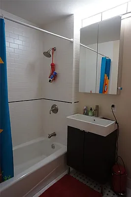 Rented by Avenue Sotheby's International Realty | media 27