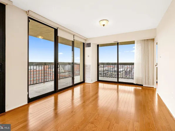 400 Madison St APT 1404, Alexandria, VA 22314