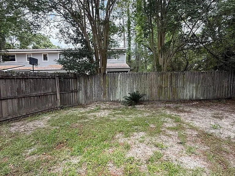 913 Landry St #5 — Photo 12