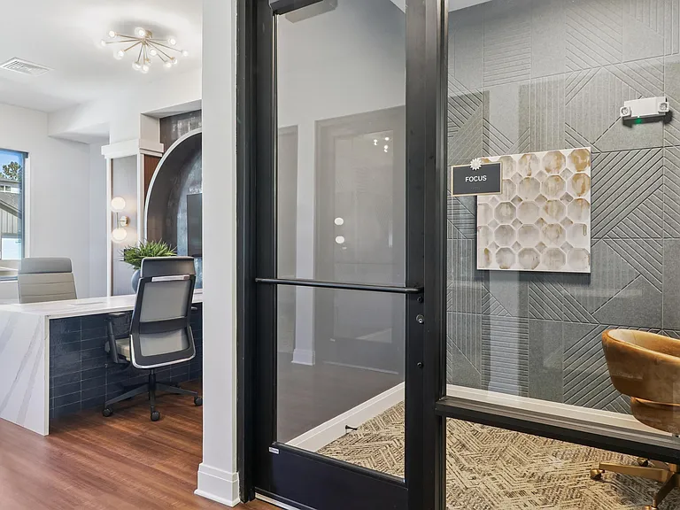 The Liliana Apartment Homes — Photo 19