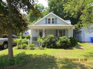 40 Wachusett St, Springfield, MA 01118