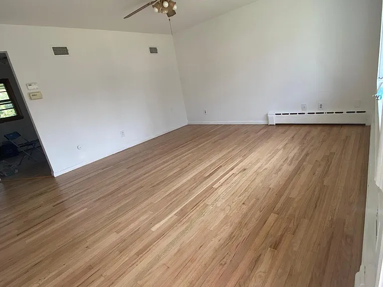 100 E 7th St #1 — Photo 8