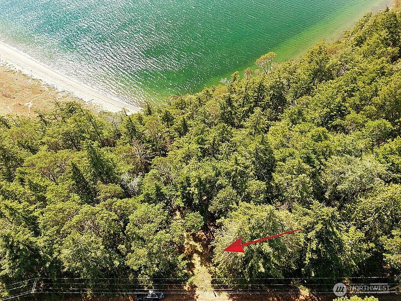 2nd image of 6982 Cape George Rd