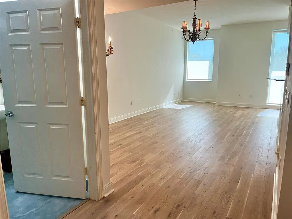 1 bed, 2.0 bath, 1070 sqft, $3,000 — Photo 3