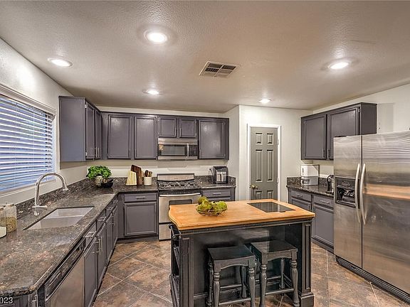 5th image of 105 Masserta Ct