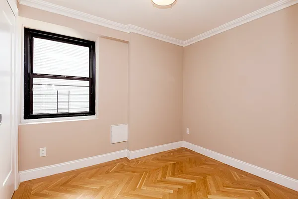 Rented by UES Management | media 3