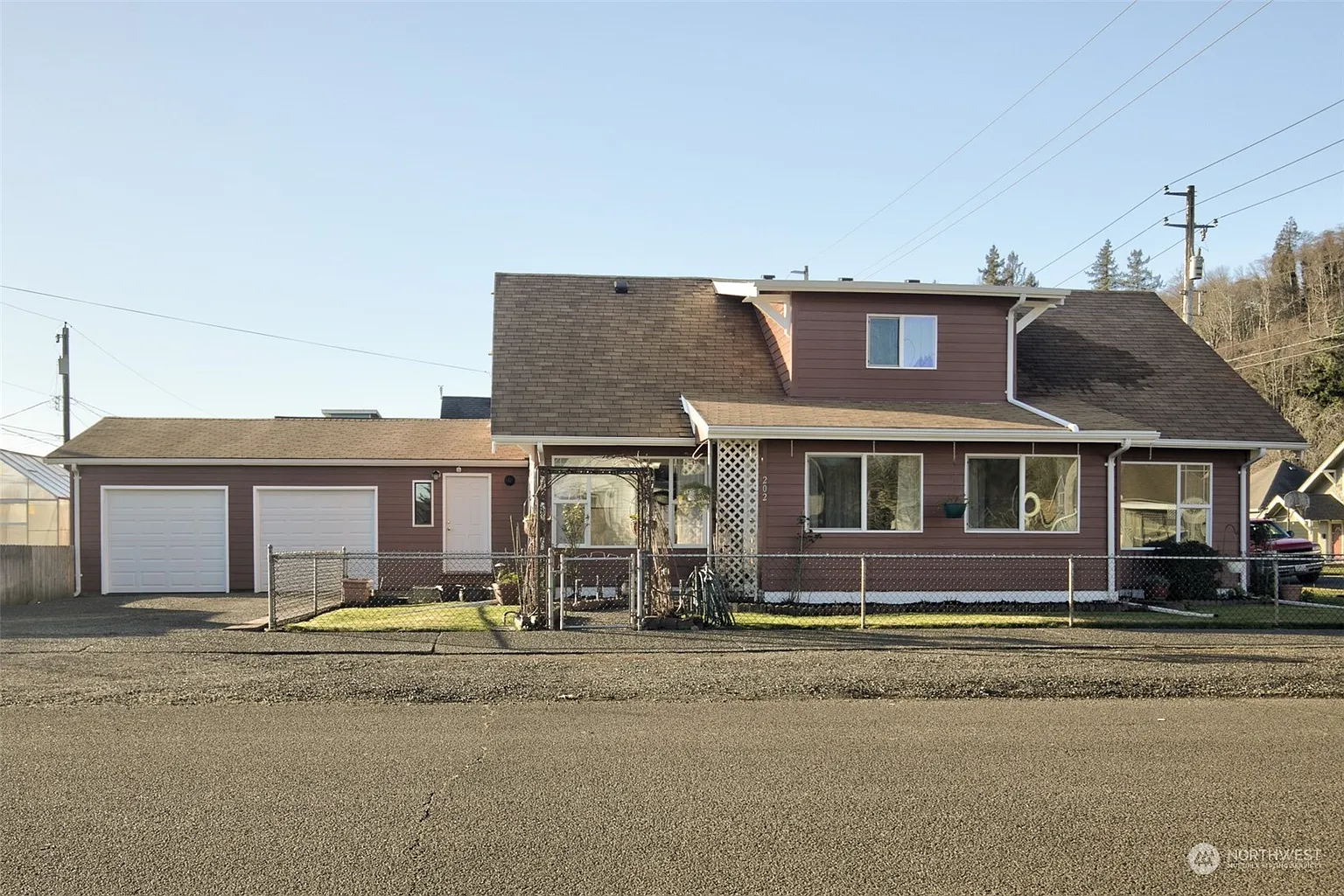 202 24th Street photo 1