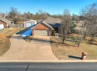 8720 Starling Path, Edmond, OK 73034