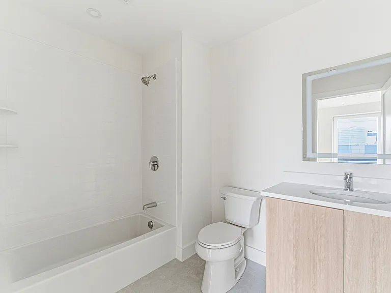 1035 Commonwealth Ave — Photo 103