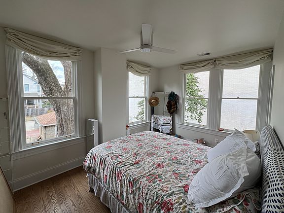 5th image of 1809 Park Rd NW #B
