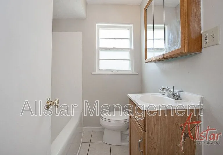 1617 Osage Ave — Photo 14