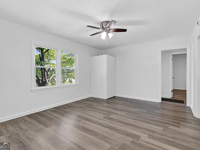 2036 McPherson Dr — Photo 12
