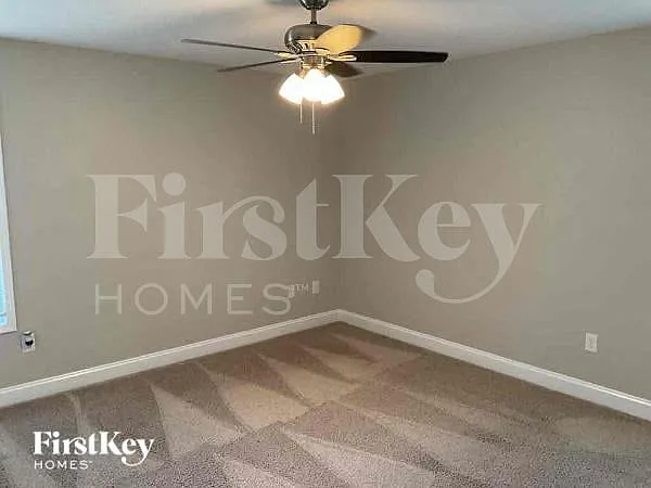 284 Southcircle Dr NW — Photo 7