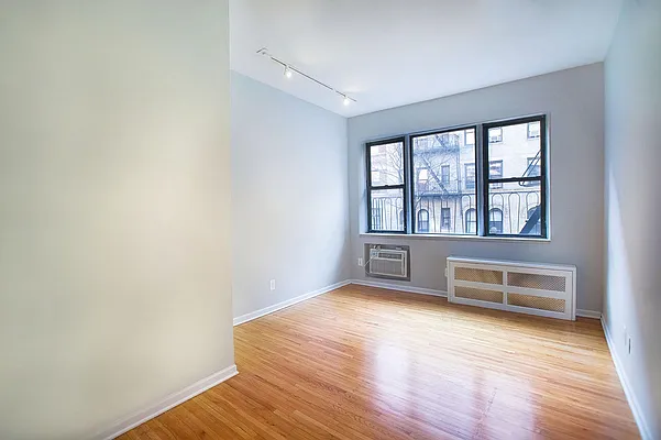 Rented by LG Fairmont Group | media 22