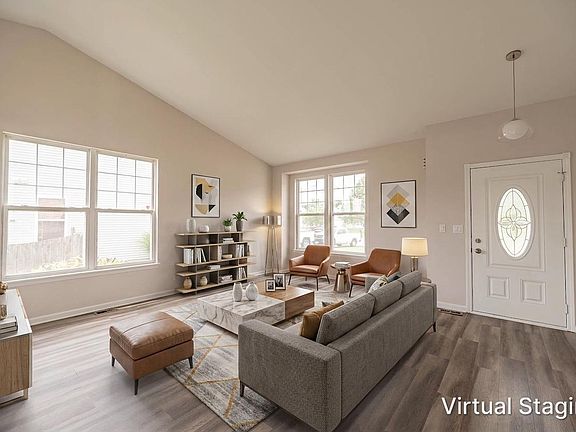 3rd image of 636 Hamilton Ln