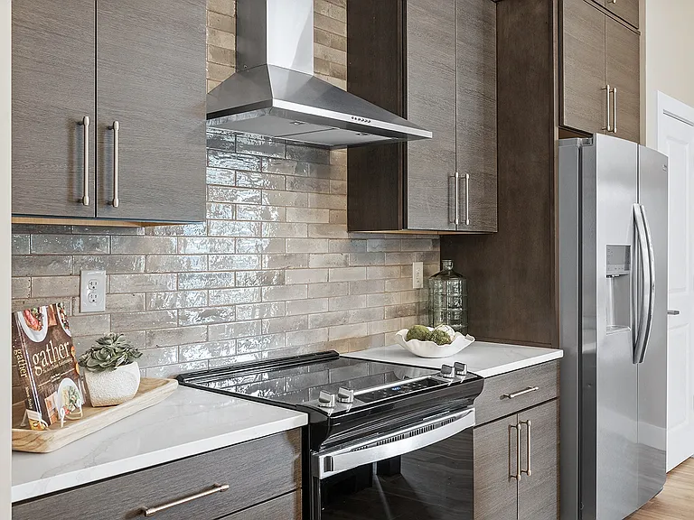 Riverwood Apartments — Photo 40