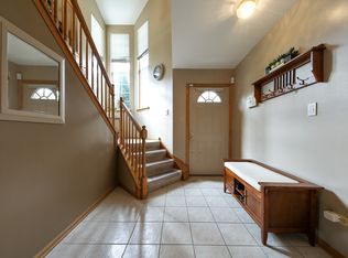 7959 Stewart Dr, Darien, IL