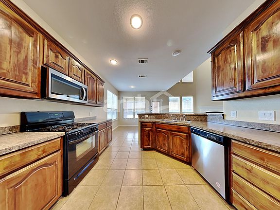 3rd image of 7304 White Valley Dr