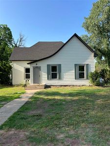 409 W Grand Ave, Tonkawa, OK, 74653