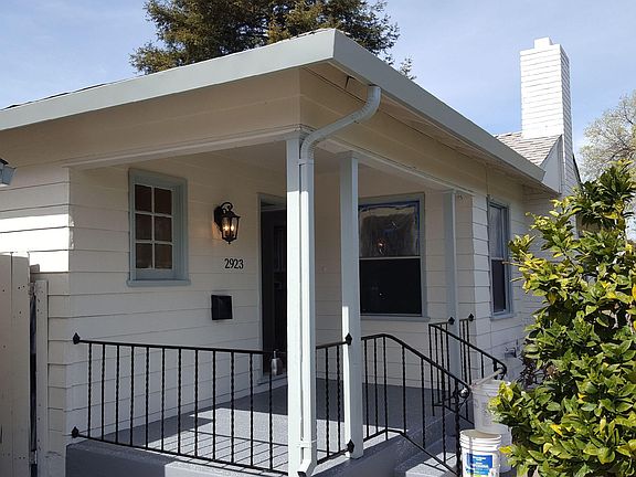 4th image of 2923 Grange Ave