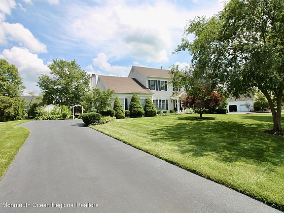 2nd image of 230 Round Hill Dr