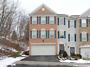 322 Blake Ct, Coraopolis, PA 15108
