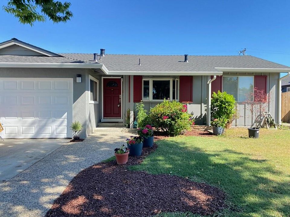 1st image of 1452 Branham Ln