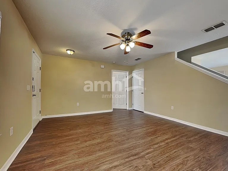 10332 Summerview Cir — Photo 7