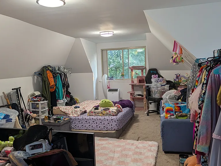 3054 Zephyr Ave — Photo 2