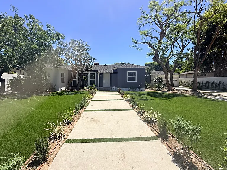 6254 Allott Ave — Photo 1