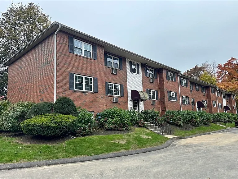 7 Maple Crest Cir #E — Photo 15