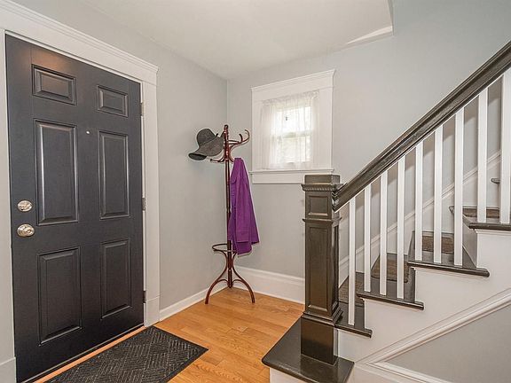 4th image of 316 Pauline Blvd