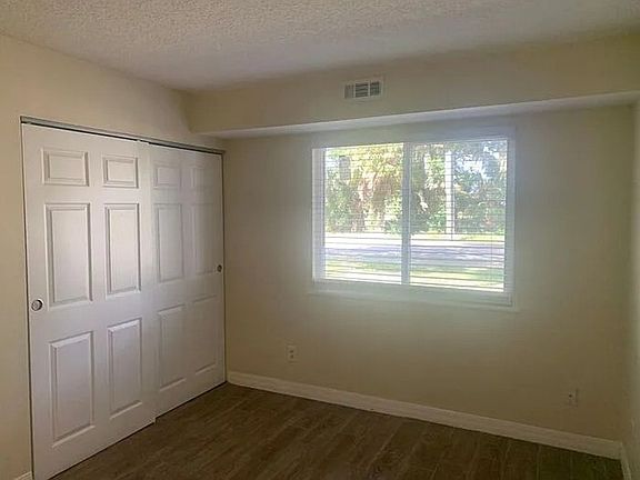 5th image of 1050 Wayne Ave APT 41