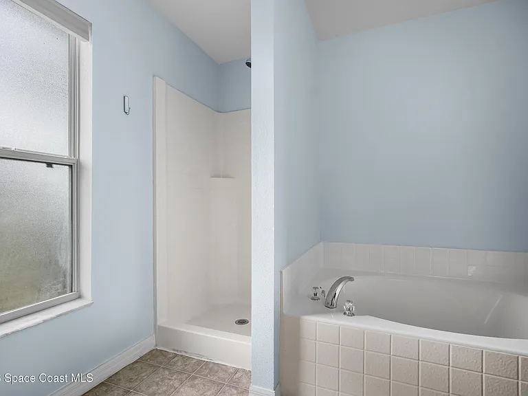 1454 Graves St SE — Photo 14