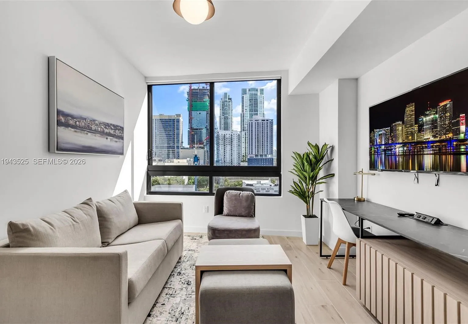 2 bed, 2.0 bath, $4,700 — Photo 3