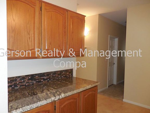 5th image of 98 W Buena Vista Dr