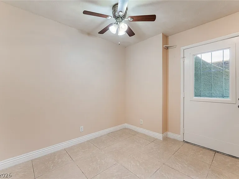 7084 Burcot Ave #J21 — Photo 12