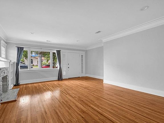 5th image of 230 S El Molino St