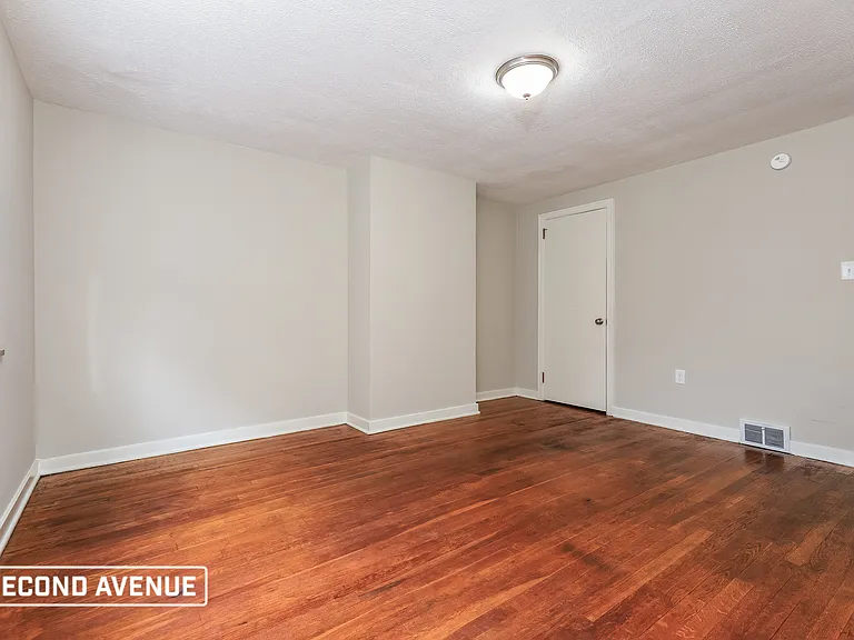 106 Watson Blvd — Photo 5