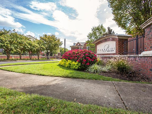 3rd image of 3201 Aspen Grove Dr APT L3