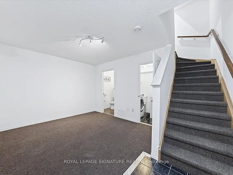 735 New Westminster Dr #59 — Photo 41