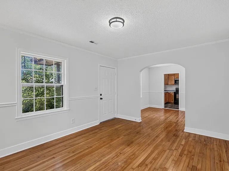1604 Truman Ave — Photo 6