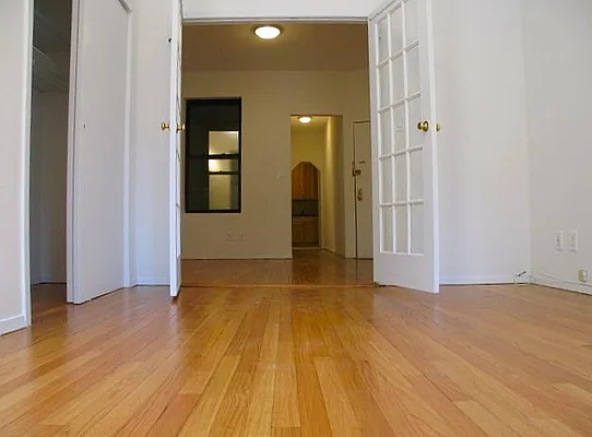 Rented by Roseann Lettieri Realty | media 2