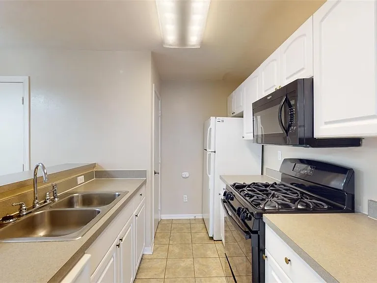 1141 Oney Hervey Dr — Photo 6