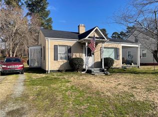 317 W Gilbreath St, Graham, NC 27253