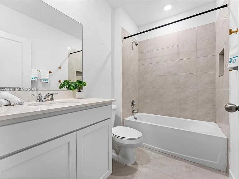 4825 Dillion St — Photo 47