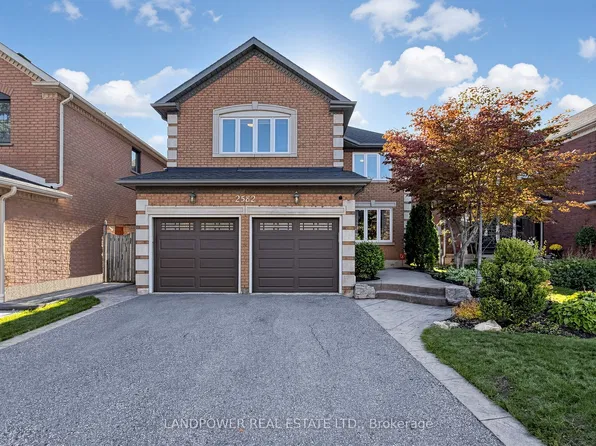 2582 Burnford Trl, Mississauga, ON L5M 5E2